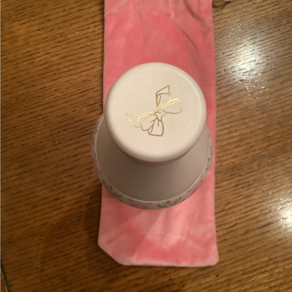 COPY - New Stanley x LoveShackFancy All Day Slim Bottle 20 Oz Pink Blooming Hei… - Picture 3 of 5